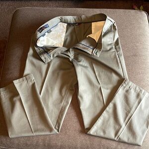 Vintage Tommy Hilfiger Men's XL Olive Green Khaki Chino Pants 38x30